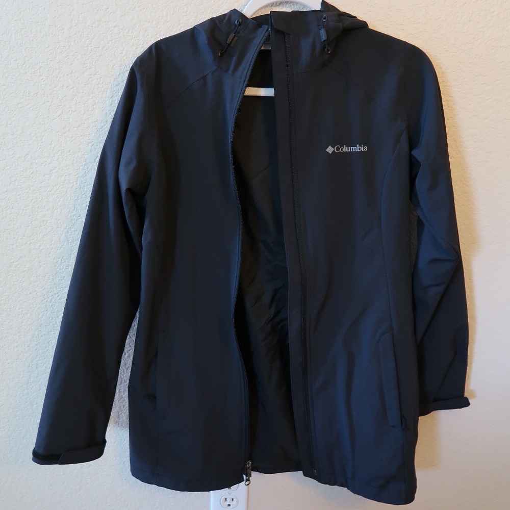 Columbia Women's Longline Weather Resistant Zip Up Jacket Black
